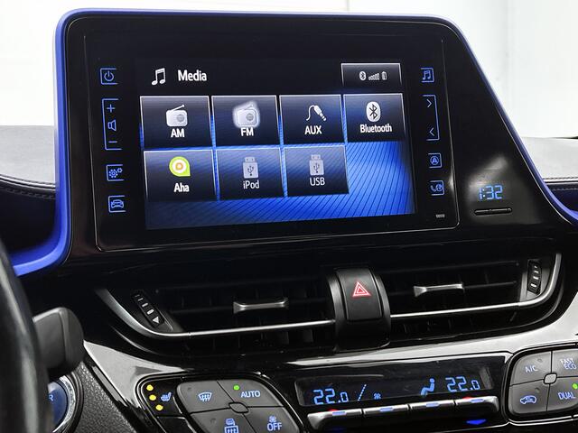 Toyota C-HR 1.8 Hybrid Bi-Tone | Trekhaak | Led Verlichting |