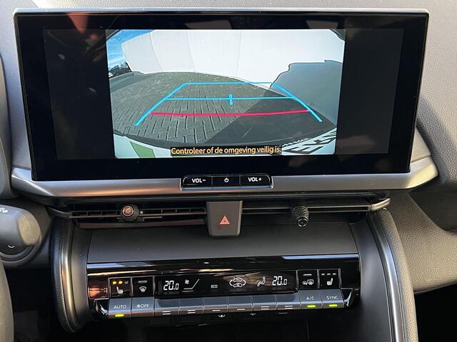 Toyota C-HR 1.8 Hybrid 140 Dynamic Automaat / Fabrieksgarantie tot 10 jaar mogelijk / Stuur-, stoel- en voorruitverwarming / Navigatie / Camera / Climate Control / Apple Carplay/Android auto / 18" LM wielen /