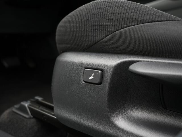 Toyota C-HR 1.8 Hybrid Style Ultimate Binnen 27-11-2025