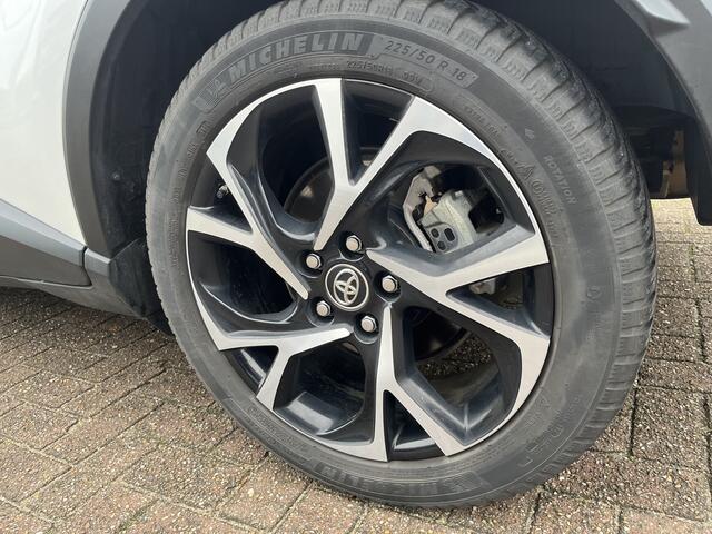 Toyota C-HR 1.8 Hybrid Active Navi Cruise Lmv Acamera