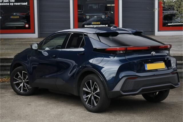 Toyota C-HR 2.0 Plug-in Hybrid 220 First Edition