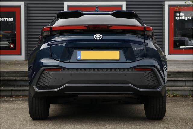 Toyota C-HR 2.0 Plug-in Hybrid 220 First Edition