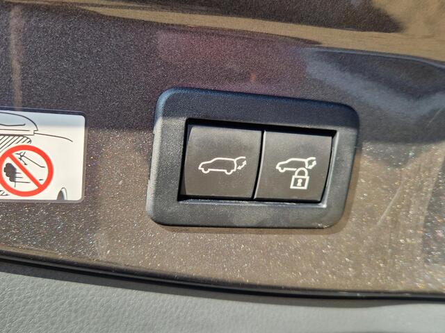 Toyota C-HR 1.8 Hybrid 140 Executive