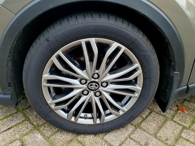 Toyota C-HR 1.8 Hybrid Executive All-in prijs!