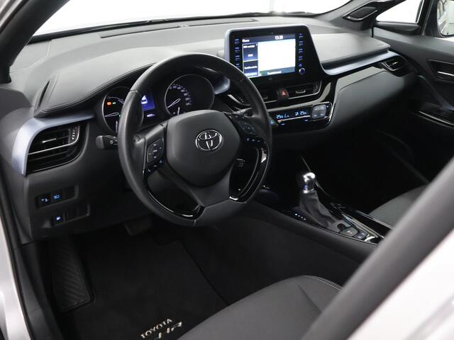 Toyota C-HR 2.0 Hybrid First Edition | Camera | Navigatie | Stoelverwarming | Apple CarPlay/Android auto | Adaptieve Cruise Control | Rij-hulppakket |