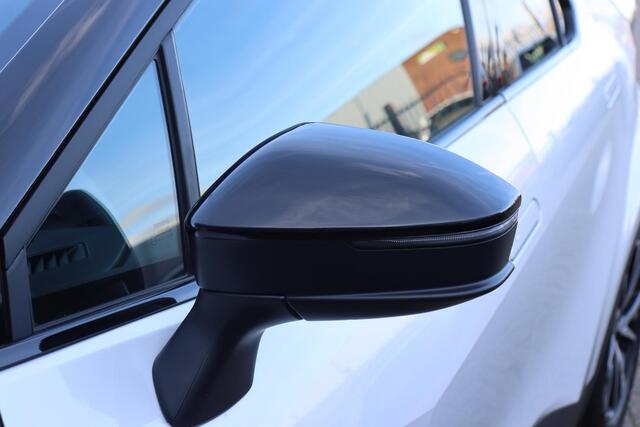 Toyota C-HR 1.8 Hybrid 140 First Edition Limited , Stoel- & Voorruit- & Stuurverwarming, Elec Achterklep, BSM, Camera!