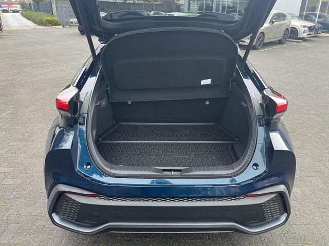Toyota C-HR 2.0 Plug-in Hybrid 220 First Edition | Navigatie | Apple CarPlay/Android auto | 360 graden camera | Elektrische achterklep