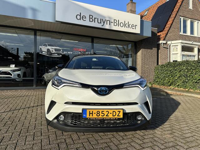 Toyota C-HR 1.8 Hybrid Style Ultimate 1e eigenaar / slechts 7.453 km! / altijd binnen gestaan in verwarmde garage!