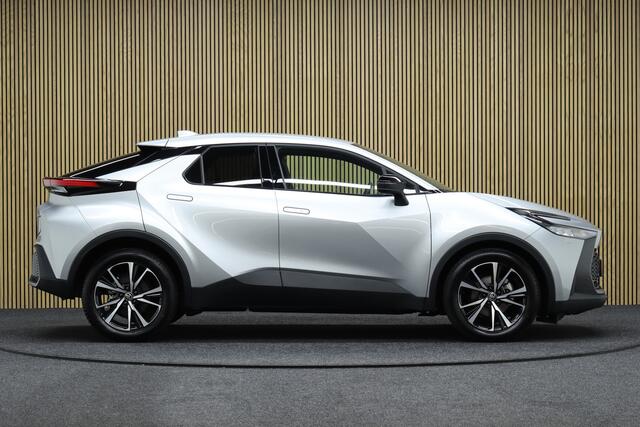 Toyota C-HR Hybrid 140 Style Edition | Dodehoekdetectie | Navigatie | Parkeerhulp | Winterpakket