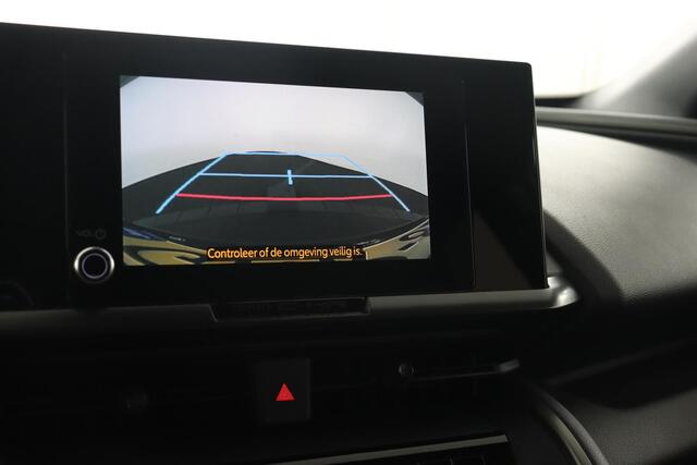 Toyota C-HR 1.8 Hybrid 140 Dynamic | Apple carplay & Android auto | Cruise control | Parkeer camera |