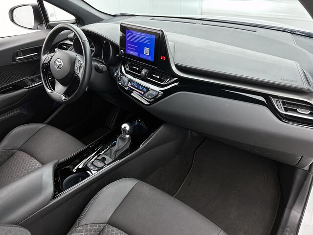 Toyota C-HR 1.8 Hybrid Style | Blindspot | Stoel + Stuurverwarming | PDC voor en achter | Parelmoer Lak |