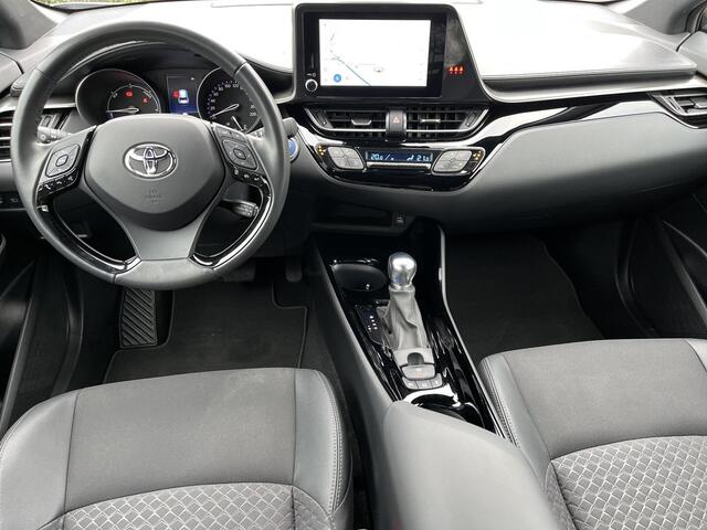 Toyota C-HR 2.0 Hybrid Dynamic | Stoelverwarming | Navigatie | Parkeersensoren | Keyless entry |