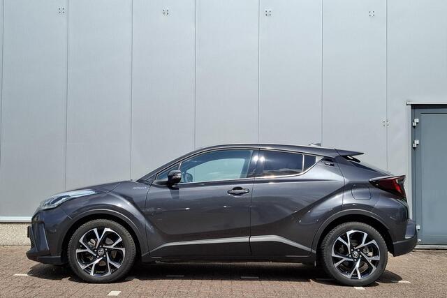 Toyota C-HR 1.8 Hybrid Dynamic Adaptieve cruise control, achteruitrij camera, keyless, navigatie Apple Carplay/Android Auto, parkeersensoren, automaat!