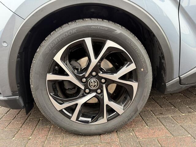 Toyota C-HR 2.0 Hybrid TeamD