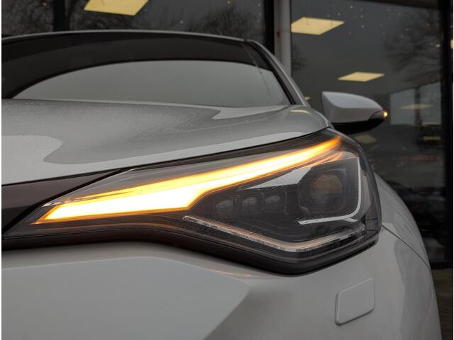 Toyota C-HR 1.8 Hybrid Executive | Stoel- stuurverw. | BSM | ACC | PDC V+A | Half-leer | Full-Led | Pearl White
