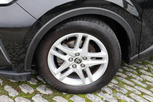 Toyota C-HR 1.8 Hybrid Dynamic, Apple Carplay / Android Auto, Parkeercamera, Automatisch dimmend binnenspiegel, Adaptieve cruise control.