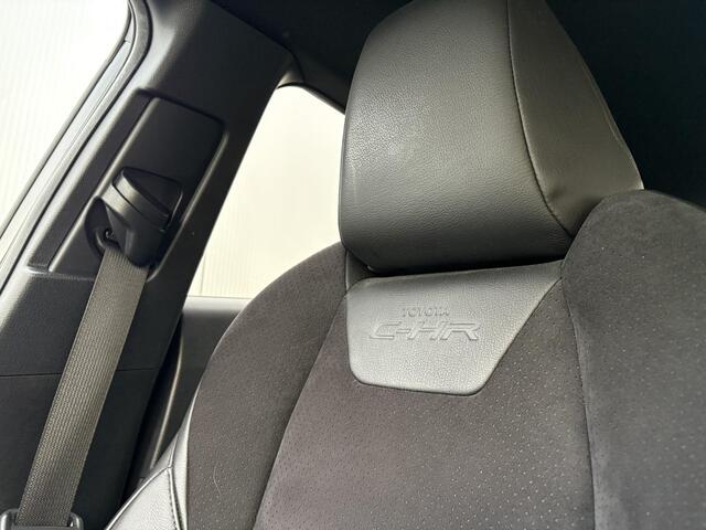 Toyota C-HR 1.8 Hybrid Executive Sport **NAVIGATIE/ STOEL EN STUURWIELVERWARMING/ DODEHOEK DETECTIE/ PARKEERSENSOREN/ 36 MAANDEN GARANTIE**