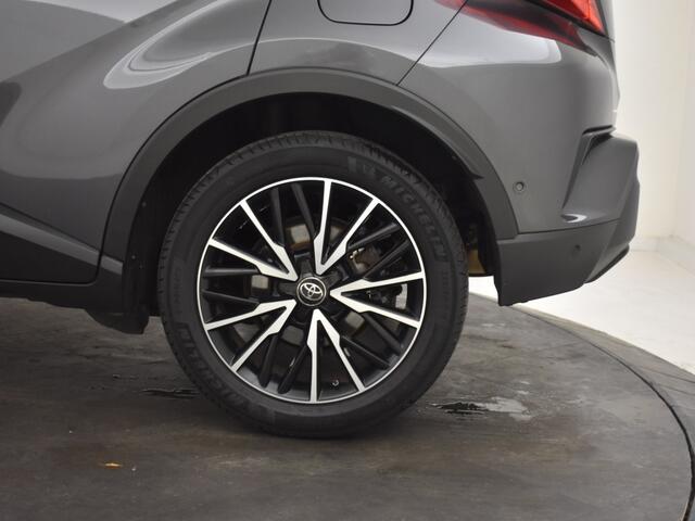 Toyota C-HR 1.2T Luxury Automaat | JBL | Navigatie