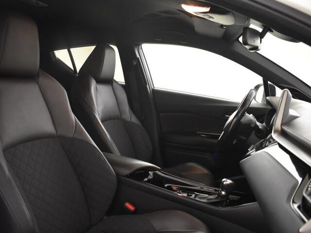 Toyota C-HR 1.8 Hybrid Bi-Tone | Trekhaak | JBL | Parkeersensoren V+A