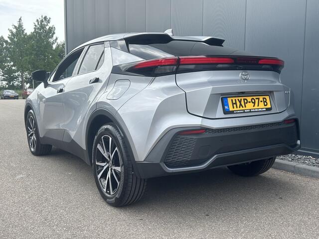 Toyota C-HR 1.8 Hybrid 140PK Style Limited / Stoel + Stuurverwarming