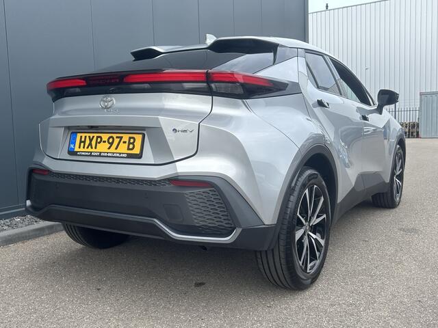 Toyota C-HR 1.8 Hybrid 140PK Style Limited / Stoel + Stuurverwarming