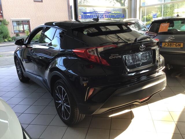 Toyota C-HR 1.8 Hybrid Bi-Tone
