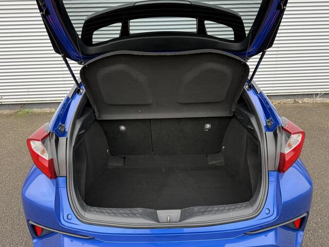 Toyota C-HR 1.8 Hybrid Bi-Tone NAP Trekhaak navi 18" stoelverwarming