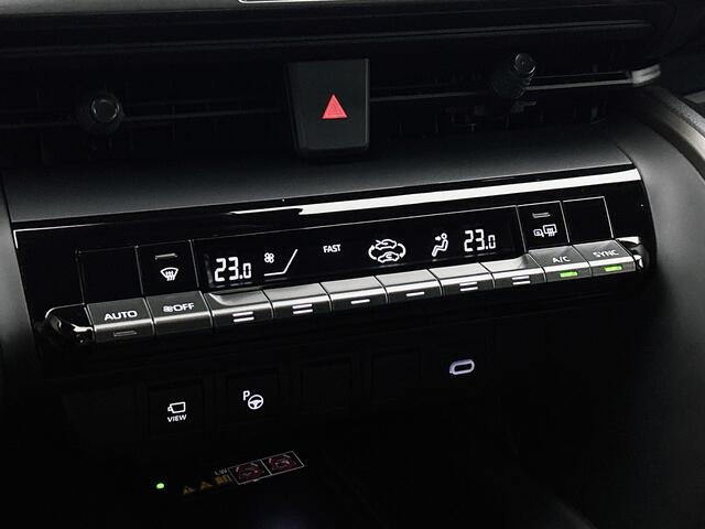 Toyota C-HR 1.8 Hybrid 140 First Edition Bi-Tone | Elektrische Achterklep | Automatisch Inparkeren | 360° Camera | LM-Velgen | Donker Getinte Achterruiten |