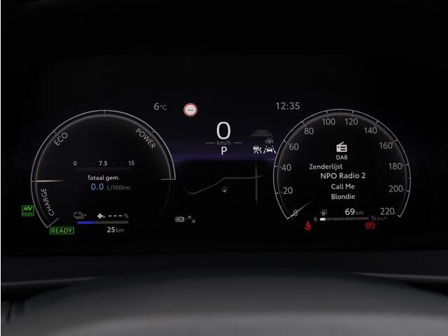 Toyota C-HR 2.0 PHEV 220 Dynamic | Nieuw! | Bi-Tone | Stoel/Stuurwielverwarm