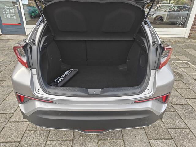 Toyota C-HR 1.8 Hybrid Bi-Tone |