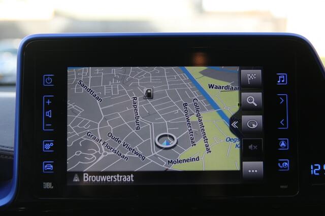 Toyota C-HR 1.8 Hybrid Bi-Tone