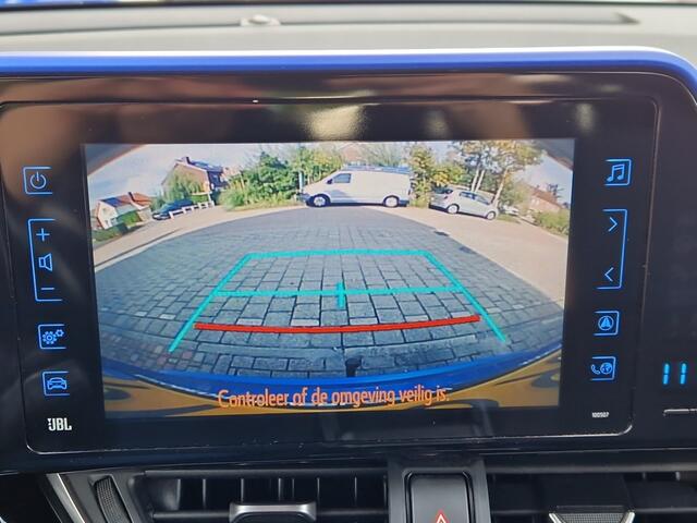 Toyota C-HR 1.8 Hybrid Bi-Tone Plus Trekhaak - NL Auto - JBL