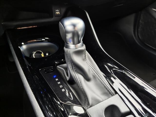 Toyota C-HR 1.8 Hybrid Style Bi-Tone | Premium Pack | Sensoren v/a | Android