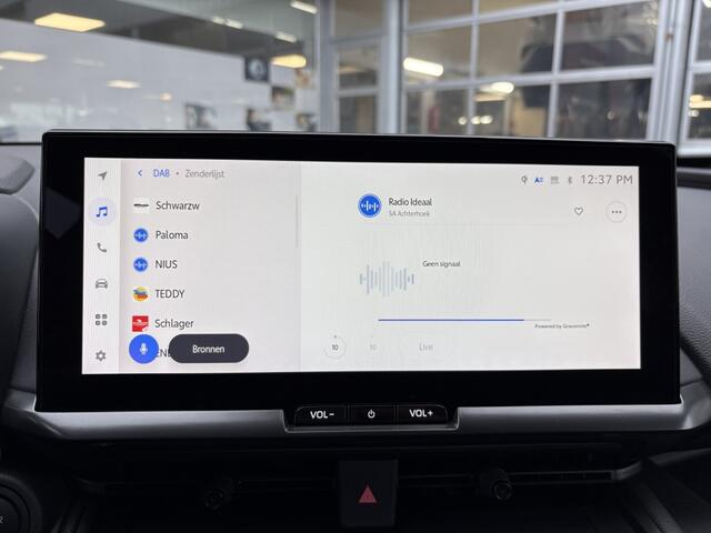 Toyota C-HR 2.0 PHEV 220 First Edition | Navi | Sensoren v/a | Dodehoek |
