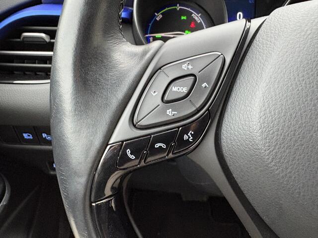Toyota C-HR 1.8 Hybrid Bi-Tone Plus | Stuur+stoelverwarming | JBL | Sensoren