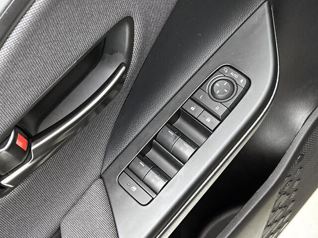 Toyota C-HR 1.8 Hybrid 140 Business Plus