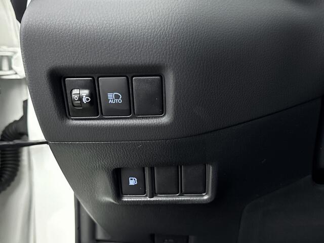 Toyota C-HR 2.0 Hybrid Dynamic | NL-Auto | Parkeersensoren | Navigatie | Parkeercamera |