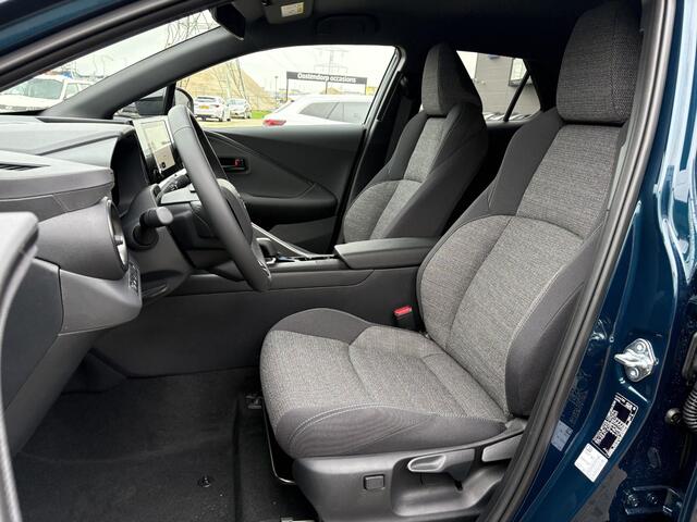 Toyota C-HR 2.0 Plug-in Hybrid 220 Dynamic **MIDNIGHT TEAL/ NIEUWE AUTO/ DIRECT LEVERBAAR**