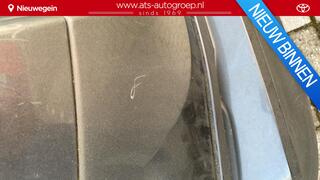 toyota-c-hr-1.8-hybrid-style-,-dode