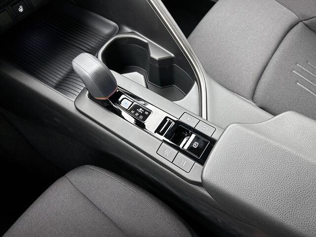 Toyota C-HR 2.0 Plug-in Hybrid 220 Dynamic *NIEUW* | Direct leverbaar! |