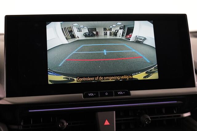 Toyota C-HR 2.0 Plug-in Hybrid 220 Black Edition