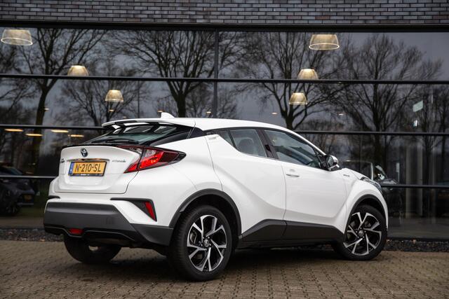 Toyota C-HR 1.8 Hybrid Dynamic , Adap. cruise, Keyless entry,