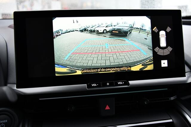 Toyota C-HR 2.0 Plug-in Hybrid 220 Black Edition Automaat 223pk | 19" zwart gepolijste lichtmetalen velgen | Premium Sportstoelen | JBL Premium Audio |