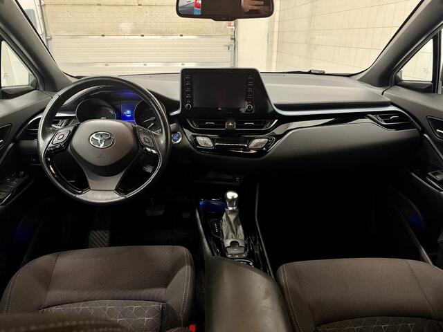 Toyota C-HR 1.8 Hybrid 18'' LMV / Carplay / Stuur & Stoelverw / Bovag garantie