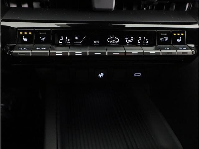 Toyota C-HR 2.0 Plug-in Hybrid 220 Dynamic *NIEUW* | Direct leverbaar! | ZO