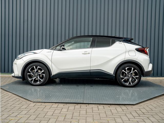 Toyota C-HR 2.0 Hybrid Bi-Tone | Dodehoek sensoren | Stuur&Stoel verw. | Parkeersensoren | Prijs Rijklaar!!