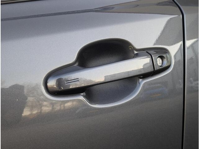 Toyota C-HR 1.8 Hybrid Dynamic | Camera | ACC | Keyless | Climate control | Elek. inklapbare spiegels