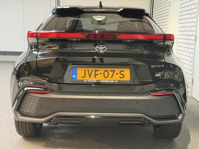 Toyota C-HR 2.0 Plug-in Hybrid 220 Black Edition