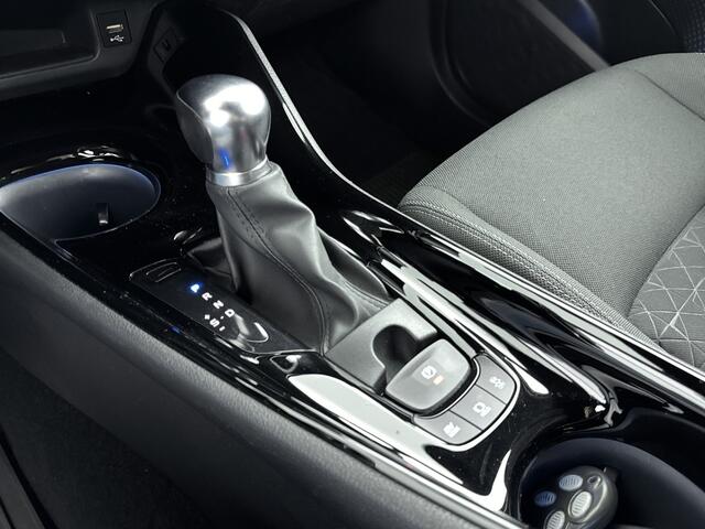 Toyota C-HR 2.0 Hybrid Dynamic | DAB | Carplay | Parkeercamera |