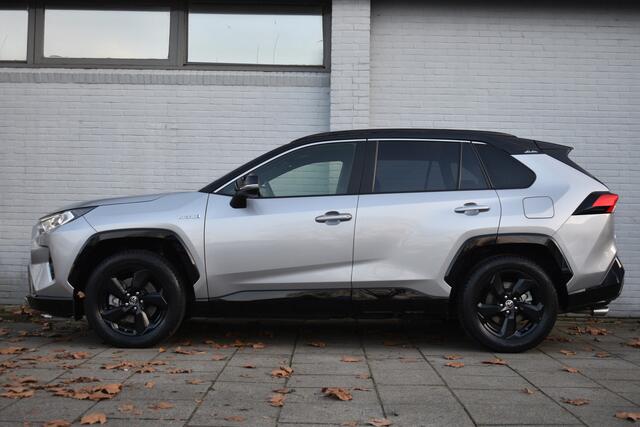 Toyota C-HR 1.8 Hybrid Dynamic Automaat 122pk | Stoelverwarming | Trekhaak afneembaar | Cruisecontrol |